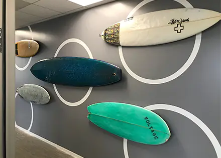 Large format wall mural